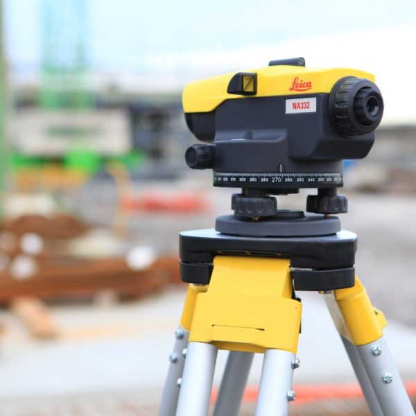 LEICA NA332 AUTOMATIC LEVEL Smith Surveying Equipment